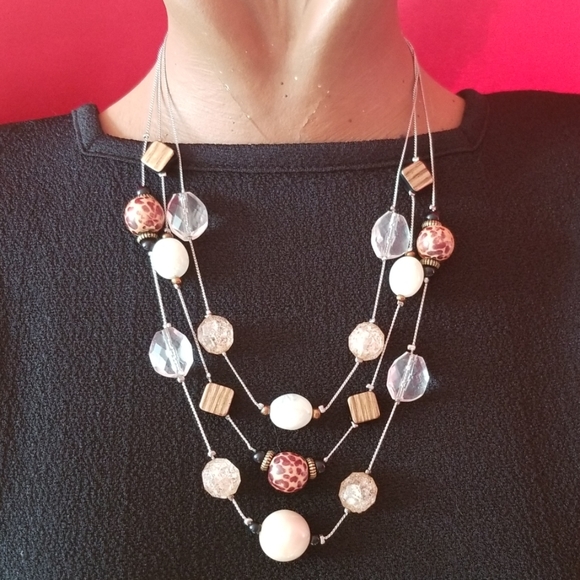New York & Company Jewelry - 💥4/$20 NEW YORK & CO NECKLACE Silvertone Beaded